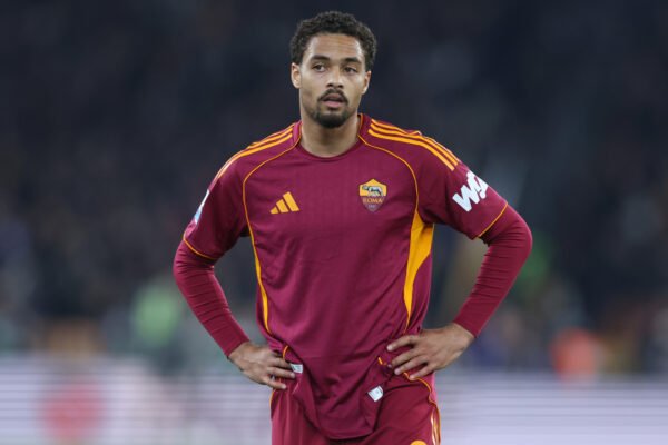 Fenerbahce-Roma: Rensch verso una maglia da titolare
