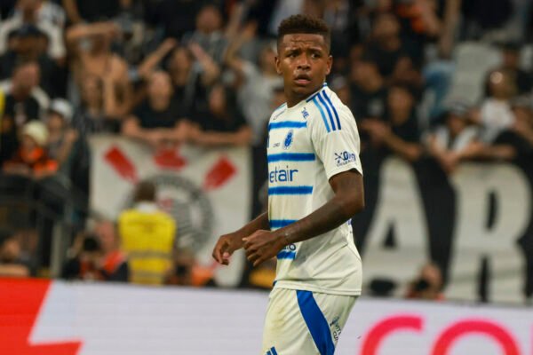 Roma, occhi su Keny Arroyo: il talento del Cruzeiro nel mirino di D’Amico