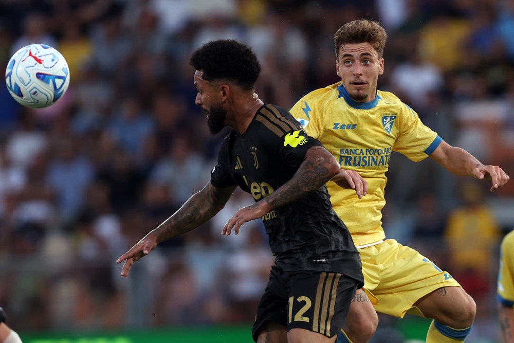 Serie A, Parma di misura sul Genoa. Impresa Frosinone col Como
