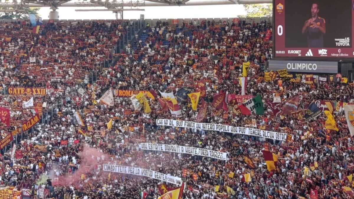 La carica della Curva Sud: “Combattete per la vostra gente”