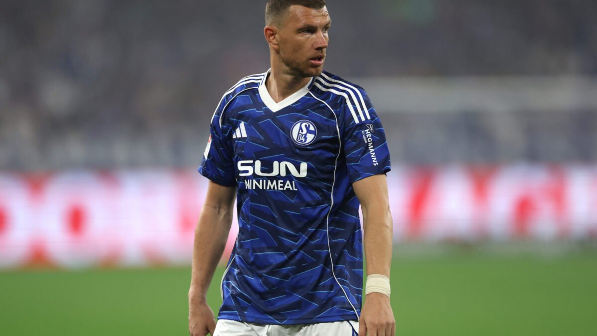 Dzeko dice addio alla Bosnia: “Il 2 ottobre giocherò la mia ultima partita”