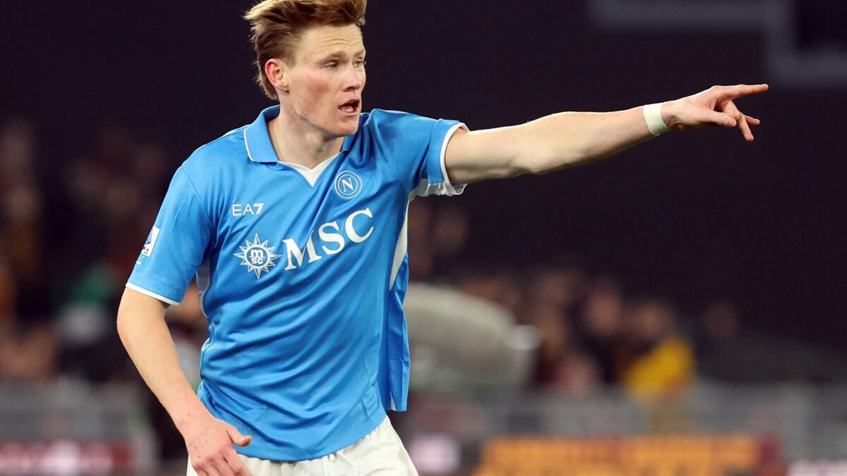 Napoli, allarme McTominay: lo stop può allungarsi, Roma a rischio