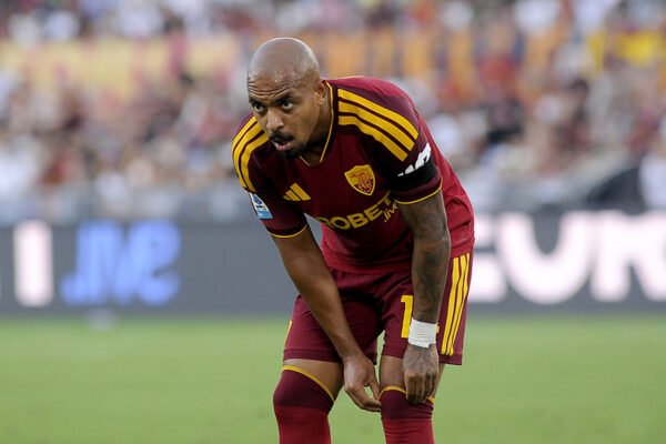 Olanda, Xavi rassicura su Malen: “Non è un infortunio grave. È un peccato perché è in forma”