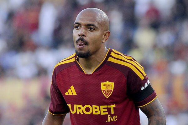 Roma, verso il Como: Malen e Wesley parzialmente in gruppo. Domani rientrano gli argentini