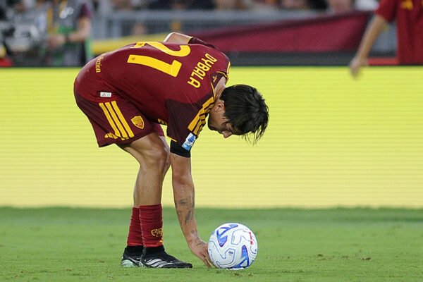 Koné in lacrime, ansia per Dybala