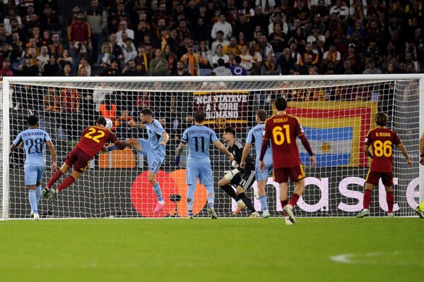 La Roma si diverte: poker allo Slovan e festa in Champions